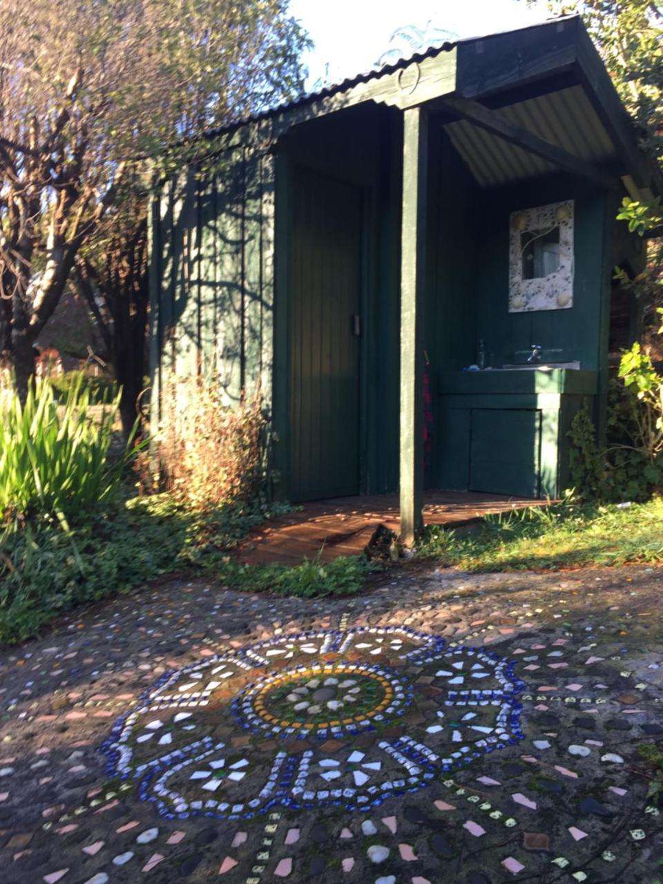 Shambhala Cabins Onekaka Exterior foto